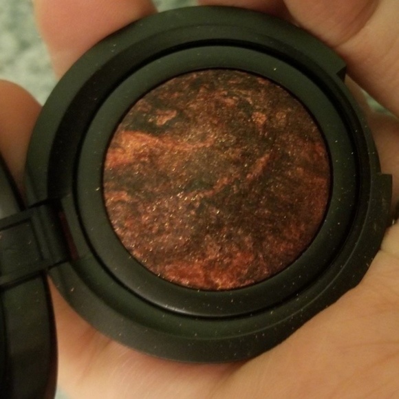 Laura Geller Beautiful Wet/Dry Eyeshadow RICH RUST - Picture 3 of 6